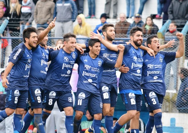 Atenas sumó nuevos nombres