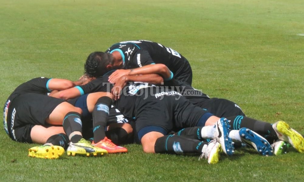 Gimnasia despidió a Sciacqua con una victoria