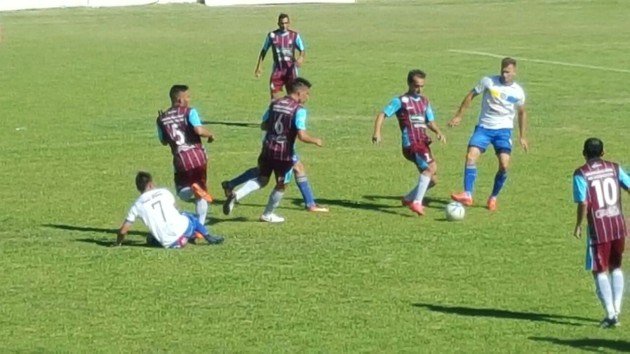 El Estanciero aguantó el empate y clasificó, el Juve jugará la reválida