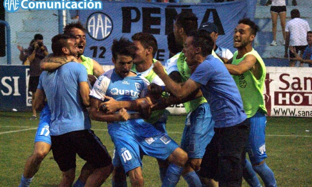 Estudiantes goleo a Tiro Federal y es finalista del Federal B