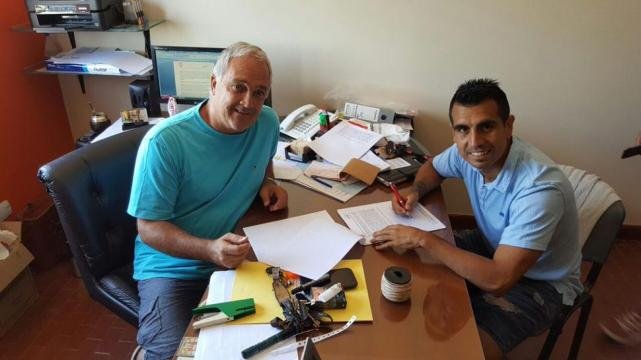 El Tano puso el «gancho» y ya es oficialmente del Santo