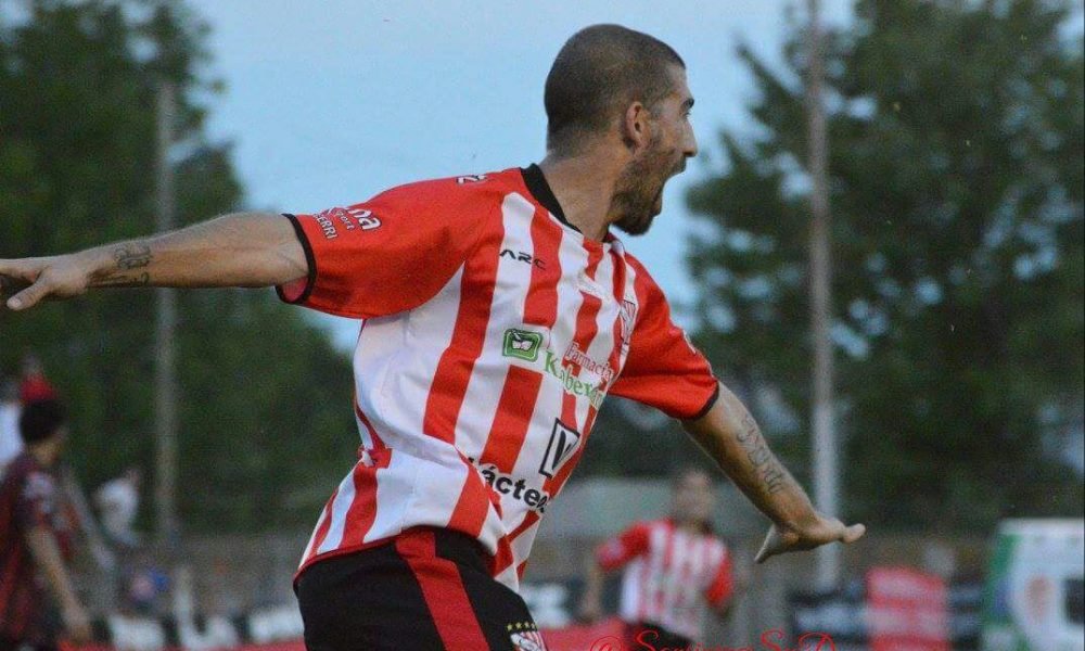 Villa Mitre se reforzó con Schefer: «Vengo a pelear el ascenso»