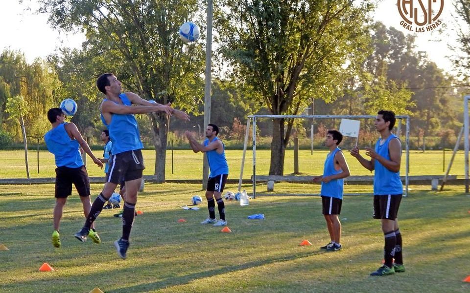 San Miguel a puro futbol