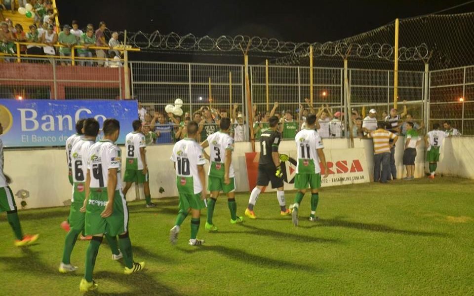 Graves incidentes por cruce de hinchadas de Boca Unidos y Mandiyú