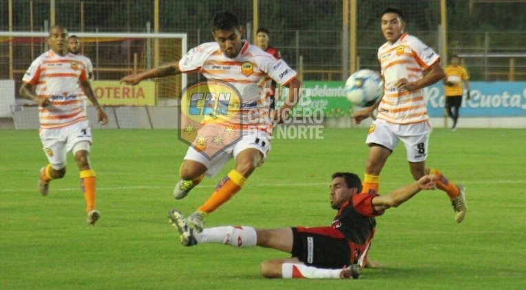 Crucero venció a Patronato en el inicio de la Copa De Verano en Corrientes