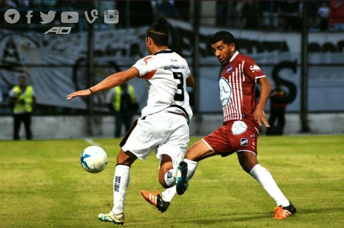 Santa «ley del ex»: Antoniana derrotó a Zapla con gol de Garnier