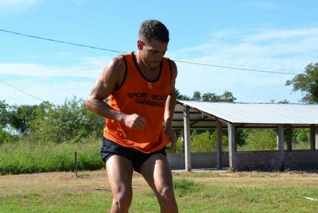 For Ever pone primera recibiendo a Mitre