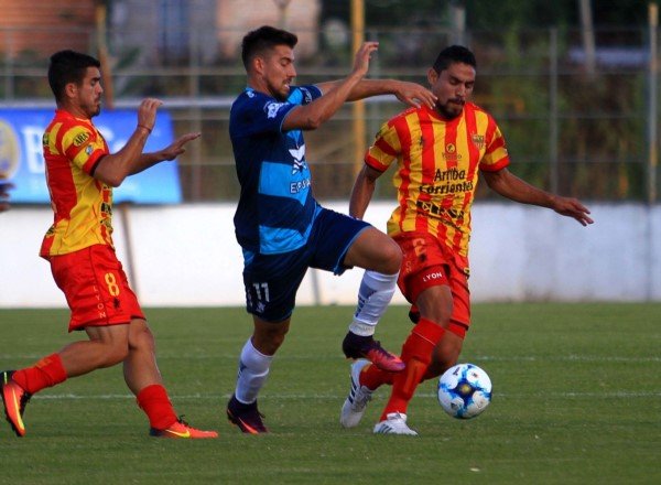 Brown revivió en Corrientes y goleó a Boca Unidos