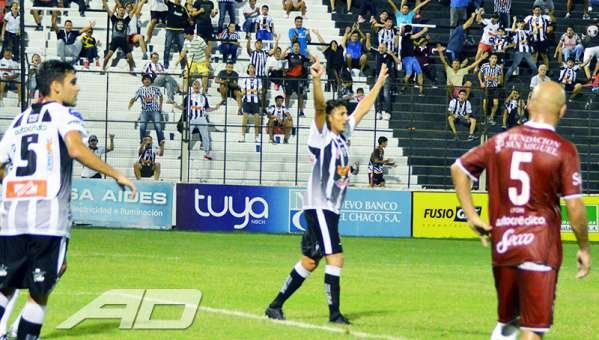 For Ever podría repetir equipo para el clásico