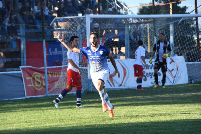 Gimnasia logró la permanencia al empatar con Depro