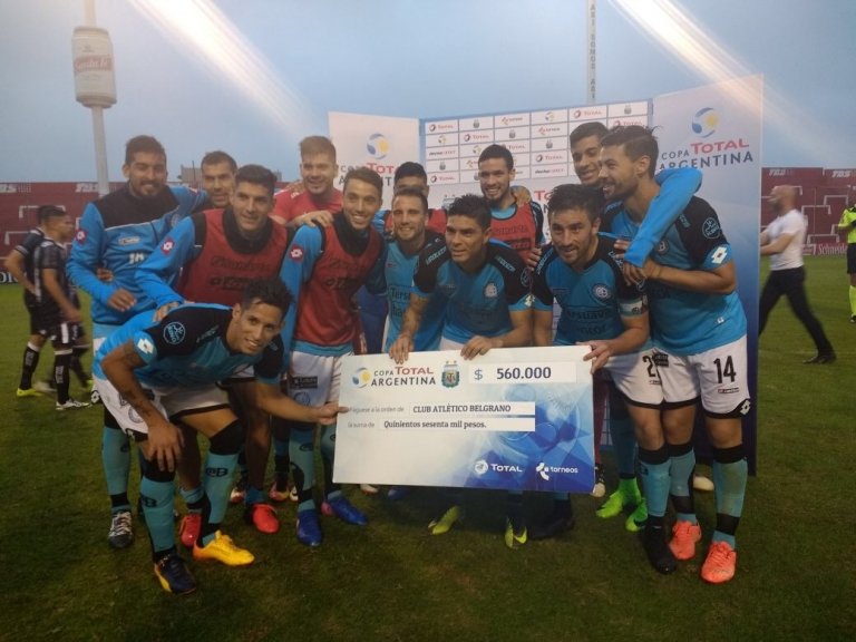 Belgrano se quedó con el duelo de semifinalistas ante Estudiantes de Buenos Aires