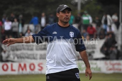 Alejandro Bergatinos se aleja de Atenas