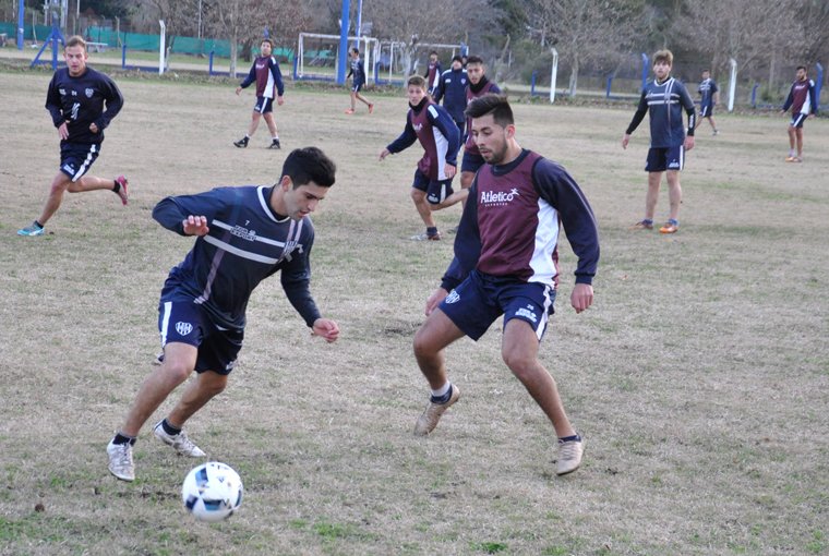 El Linqueño trabaja de cara al inicio del torneo