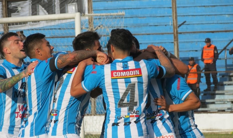 Gimnasia derrotó a Santamarina y volvió a sonreír