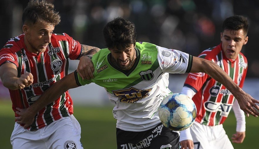 La Lepra ganó en Mataderos y se ilusiona con la salvación