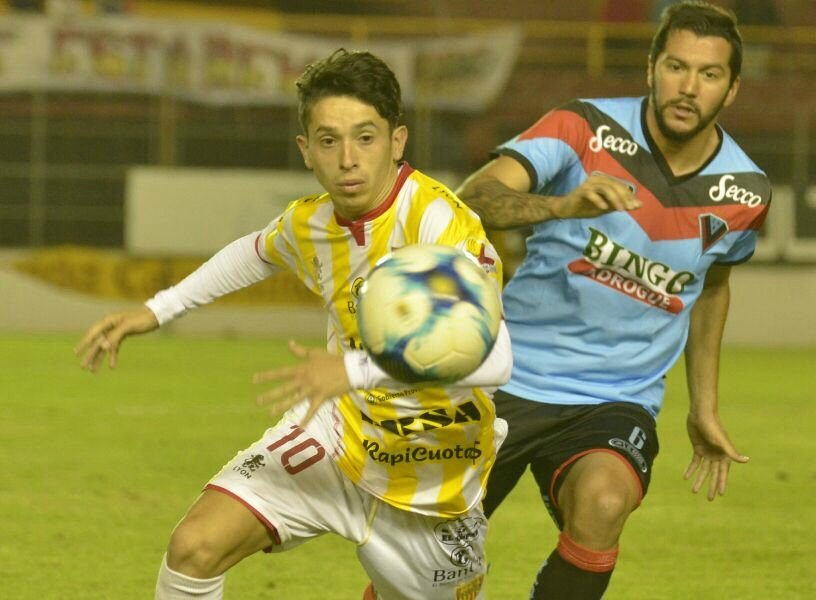 Boca Unidos se despidió de local con una derrota ante Brown