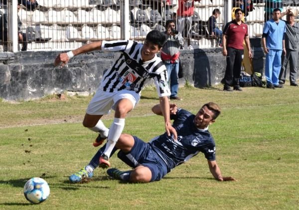 Central Córdoba se ilusiona y complicó a Brown