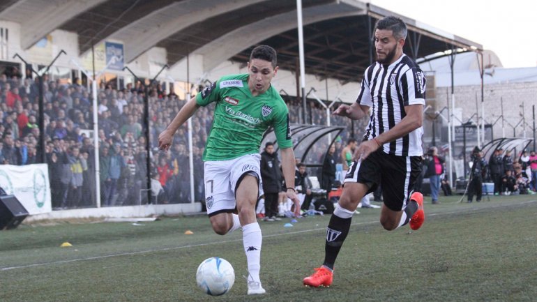 Gaitán: «vinieron a casa e insultaron…»