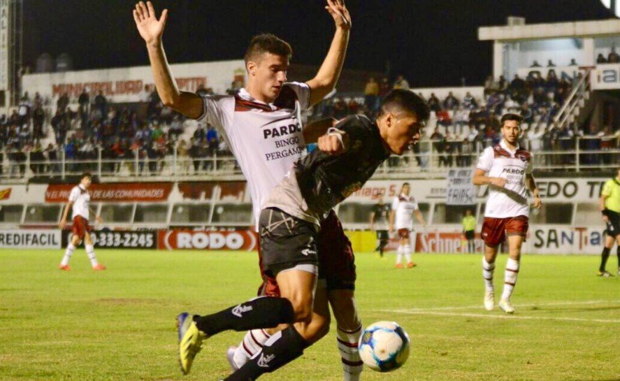 Triunfazo de Douglas para soñar con la permanencia