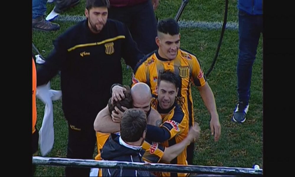 Mitre se impuso en los penales y ascendió a la Primera B Nacional