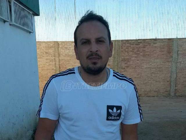 Barbona ya asumió como DT de Defensores de Vilelas