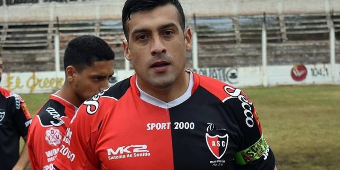 Hugo Villalba dejó Andino para irse a Villa Mitre