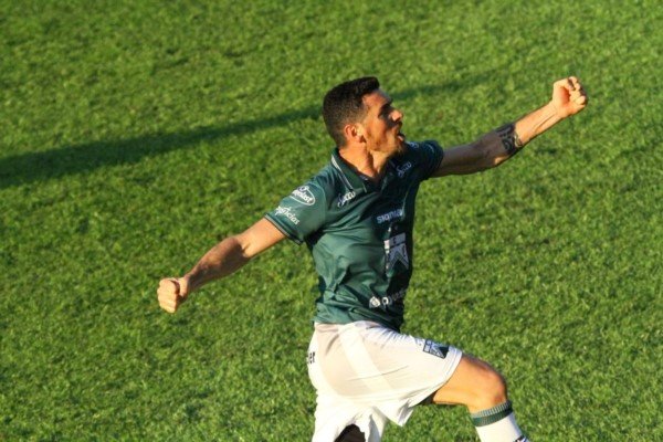Agónico triunfo de Ferro