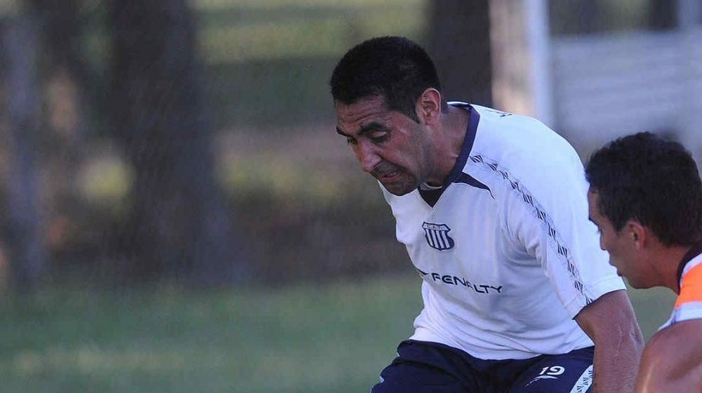 Brítez Ojeda: “Era una cuenta pendiente el Federal A, es un torneo muy difícil”