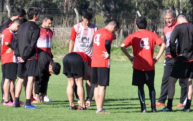 Rivadavia repite equipo para recibir a Sansinena