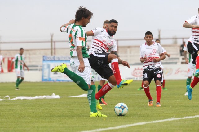 Huracán Las Heras empató sin goles ante Desamparados y sigue sin poder ganar en el torneo