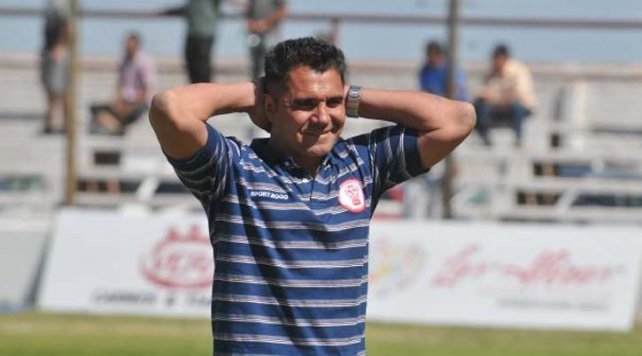 Esteban ‘Bichi’ Fuertes dejará de ser entrenador de Huracán Las Heras