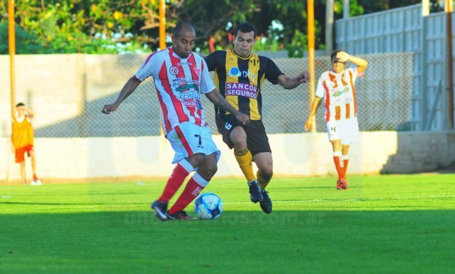 Atlético Paraná le ganó a Libertad y festejó por primera vez