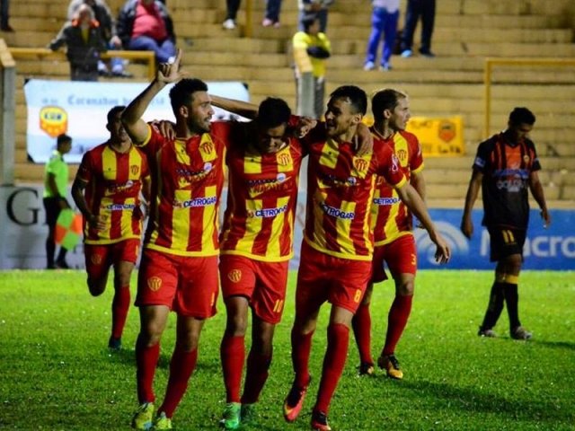 Sarmiento sigue invicto y no para de ganar