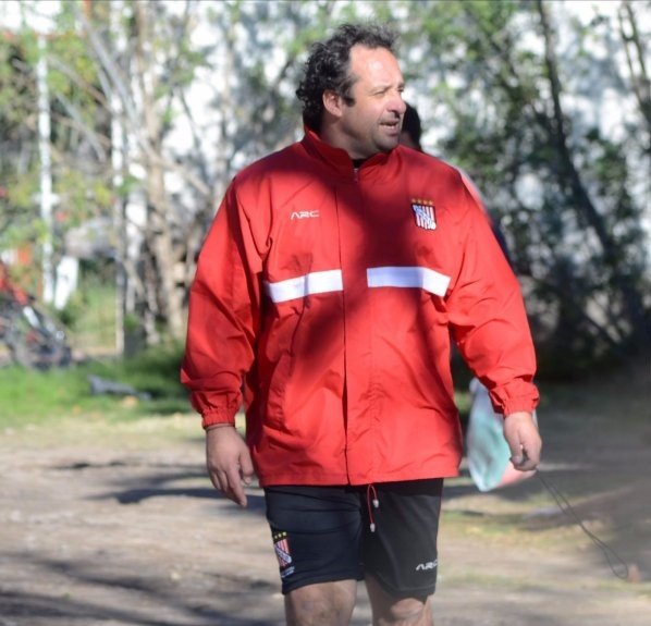 Mungo: «No nos vienen ayudando mucho los arbitrajes»