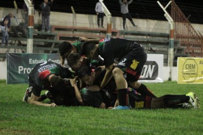 Sportivo ganó y se prendió en la pelea