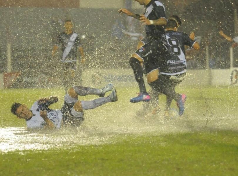Antoniana y Guaraní se suspendió por el diluvio