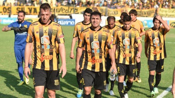 Mitre no pudo con Nueva Chicago y perdió su invicto