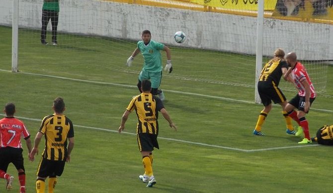 El aurinegro ganó y cortó la mala racha