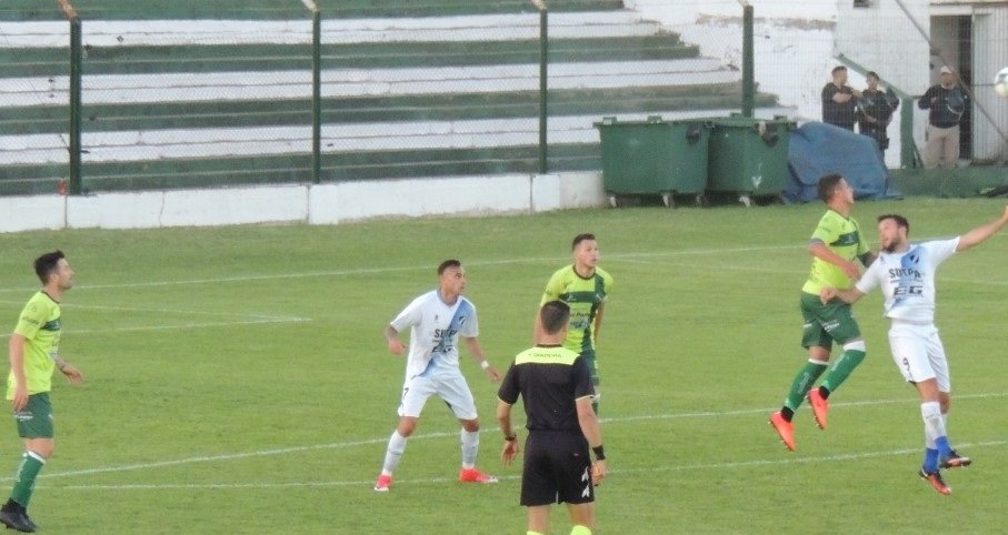 Ferro dejó la oportunidad de ser puntero