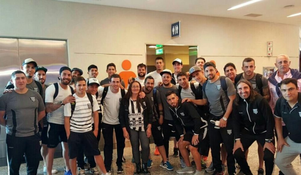 Gimnasia (M) – Olimpo (BB) por un lugar en los cuartos de final.
