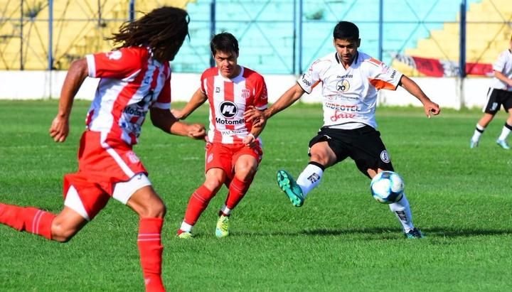 Patria jugó mejor y se quedó con el triunfo ante Zapla