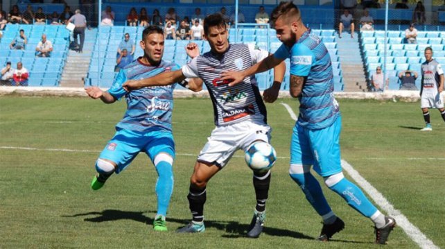 Gutierrez empató con Aconquija y no levanta cabeza