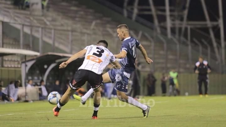 Juventud Antoniana se puso al día pero perdió ante Chaco For Ever