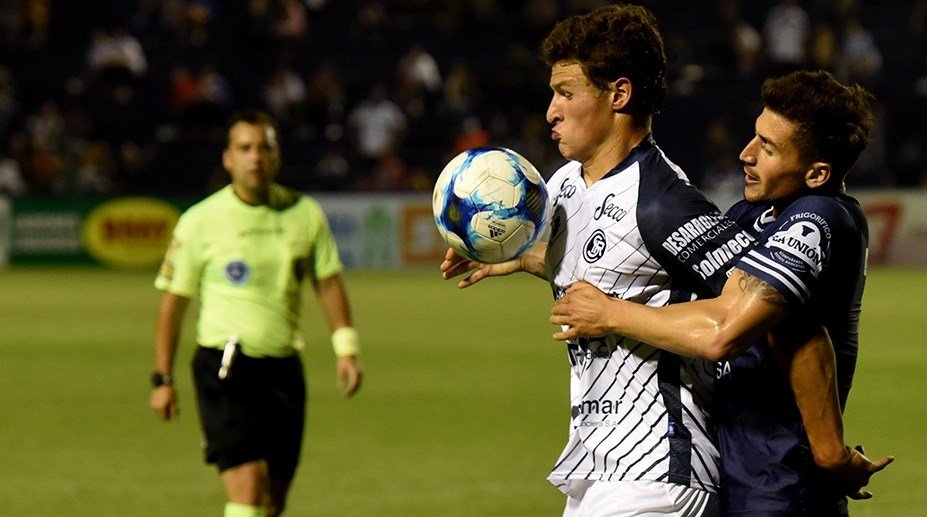 Independiente Rivadavia no pudo nuevamente de local