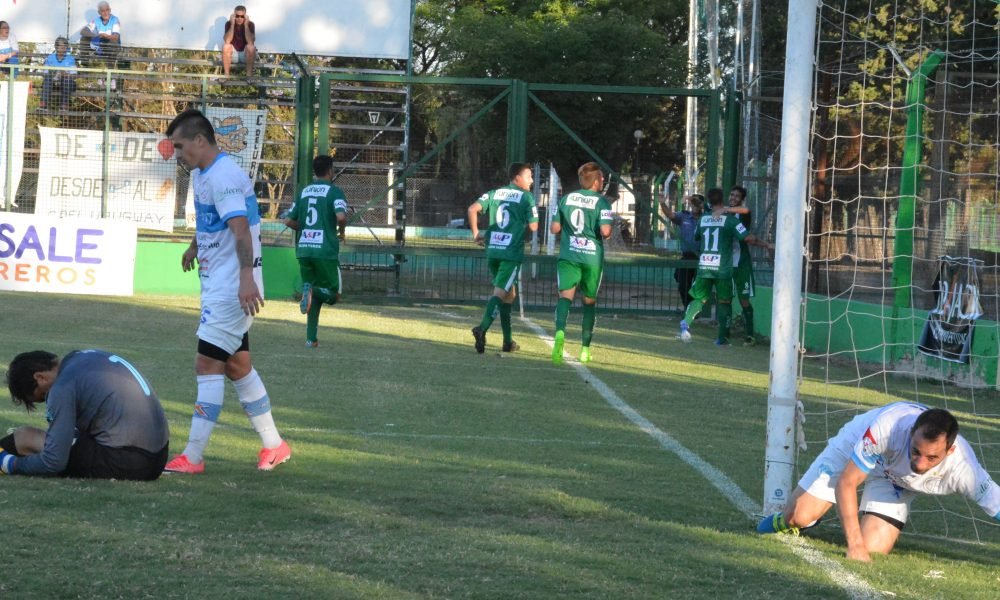 Unión volvió a festejar en su cancha