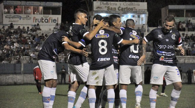 Gimnasia goleó a Depro y sigue prendido