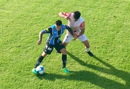 Morón y Almagro empataron en dos