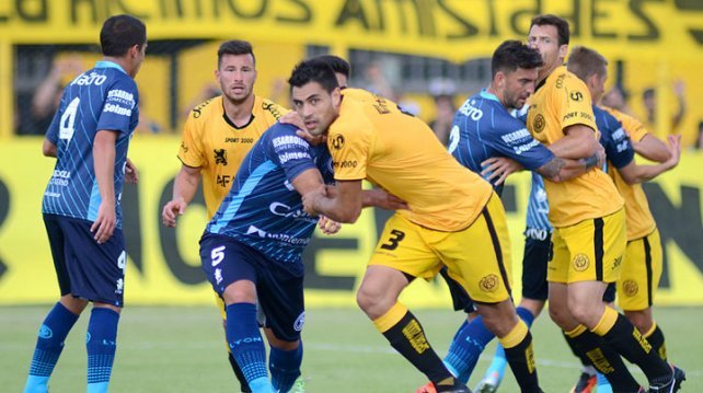 Independiente Rivadavia rescató un valioso empate en Jáuregui