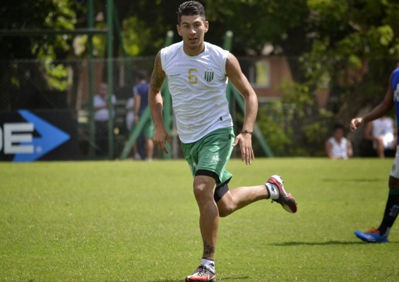 Asenjo se suma al Lobo