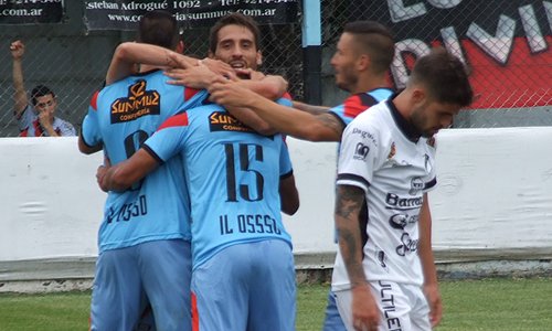 Brown goleó a All Boys en Adrogué